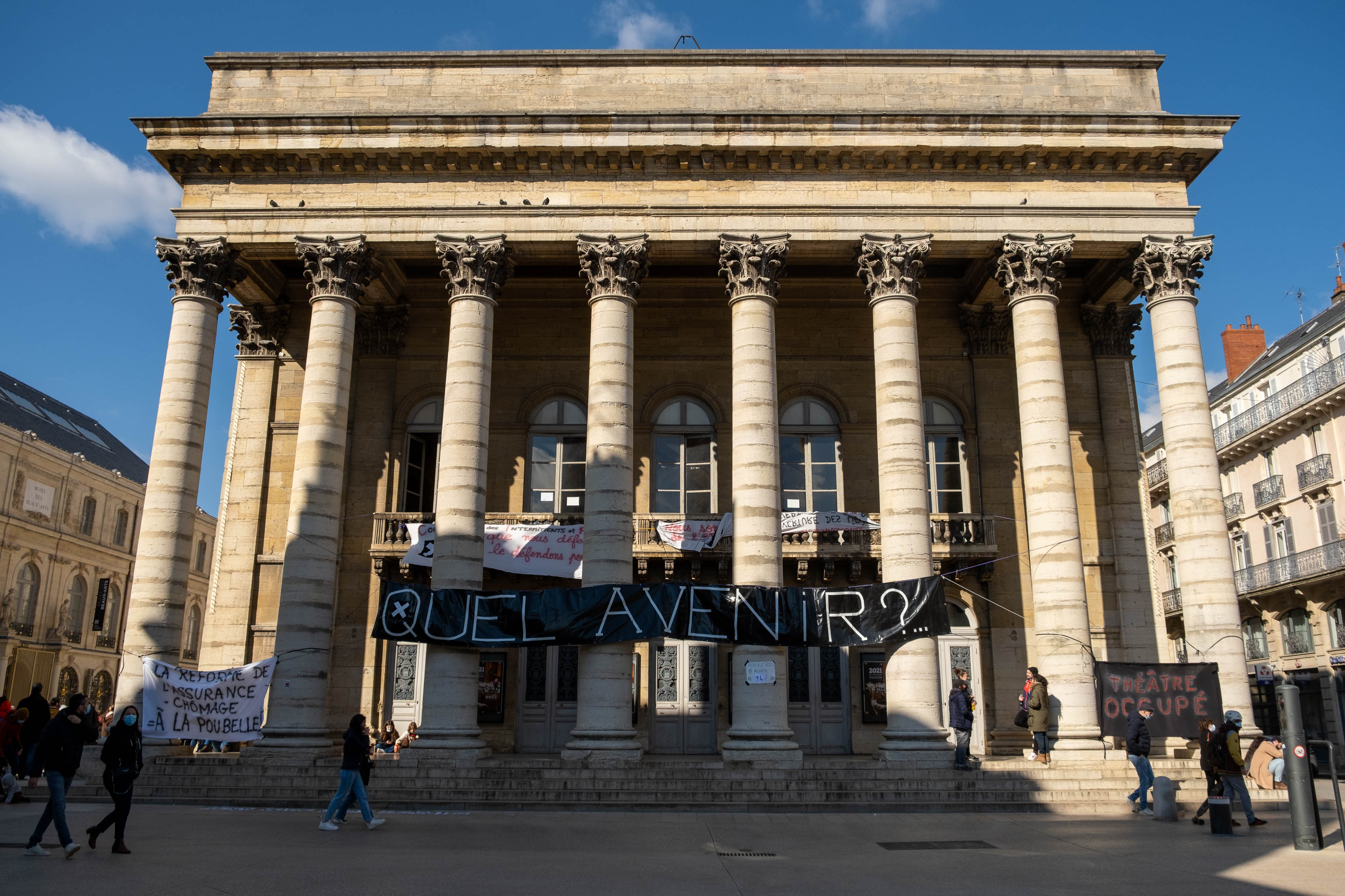 Occupation les agoras du Grand Théâtre de Dijon CurioCity